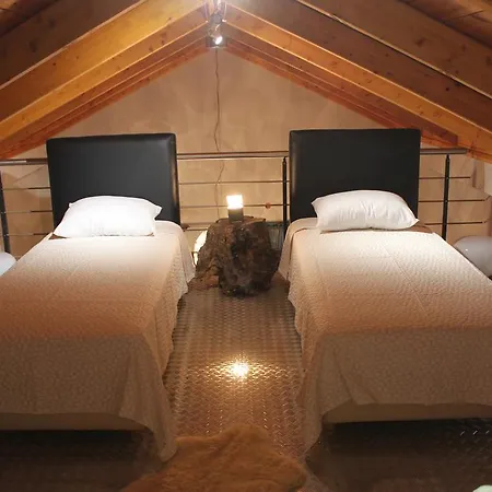 펜션 Odysseos St. Loft *