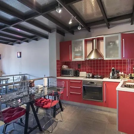 Odysseos St. Loft