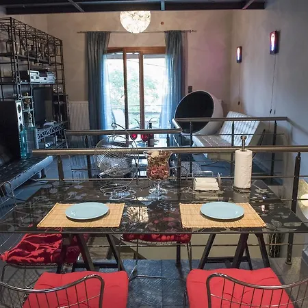 펜션 Odysseos St. Loft