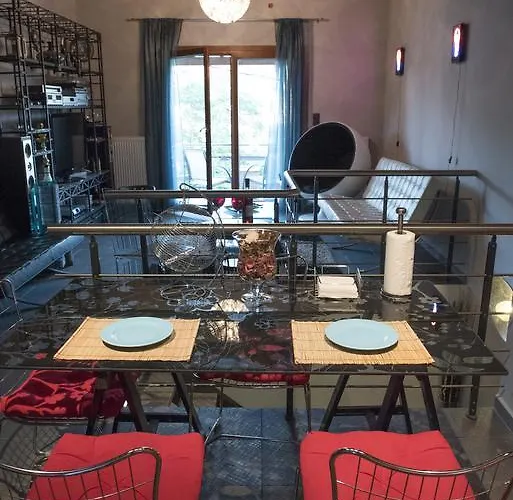 Odysseos St. Loft