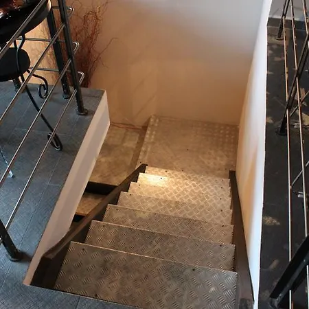 Odysseos St. Loft Вати