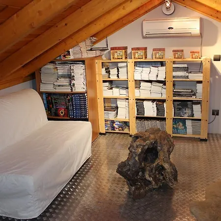 Odysseos St. Loft
