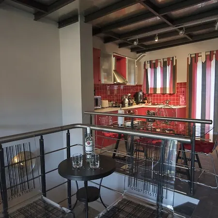 Odysseos St. Loft
